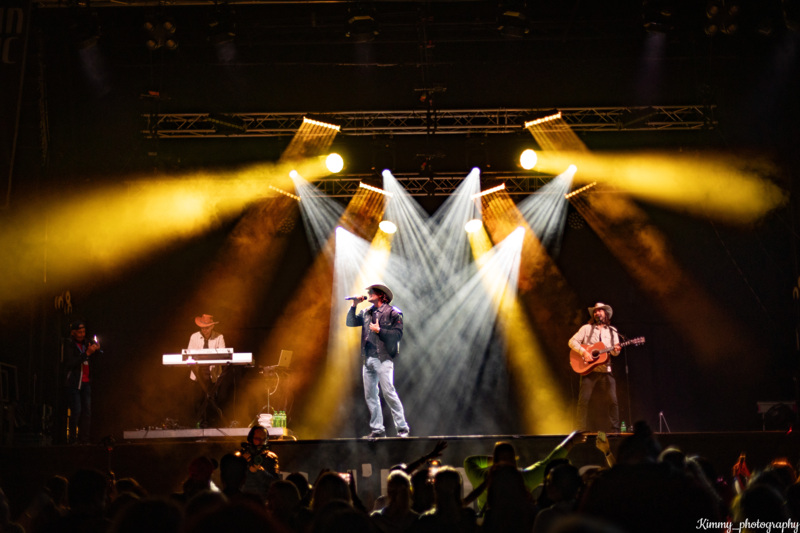 Aigl'in Music photo de la scène