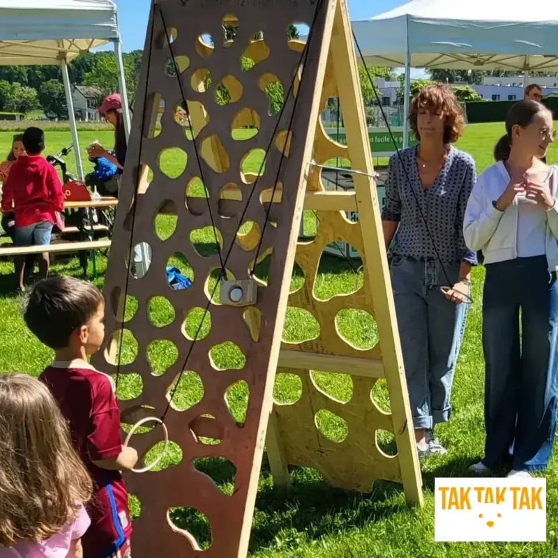 tak-tak-tak-activites-ludiques-evenement-public.webp