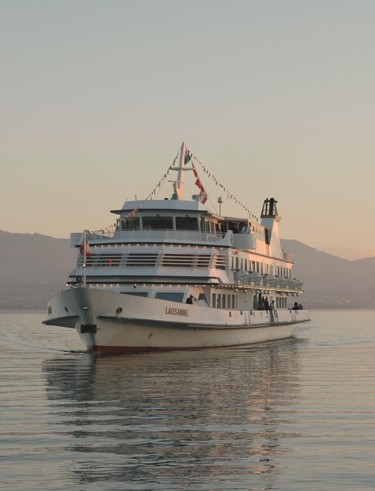 CGN bateau Lausanne / Croisière de la Saint-Sylvestre