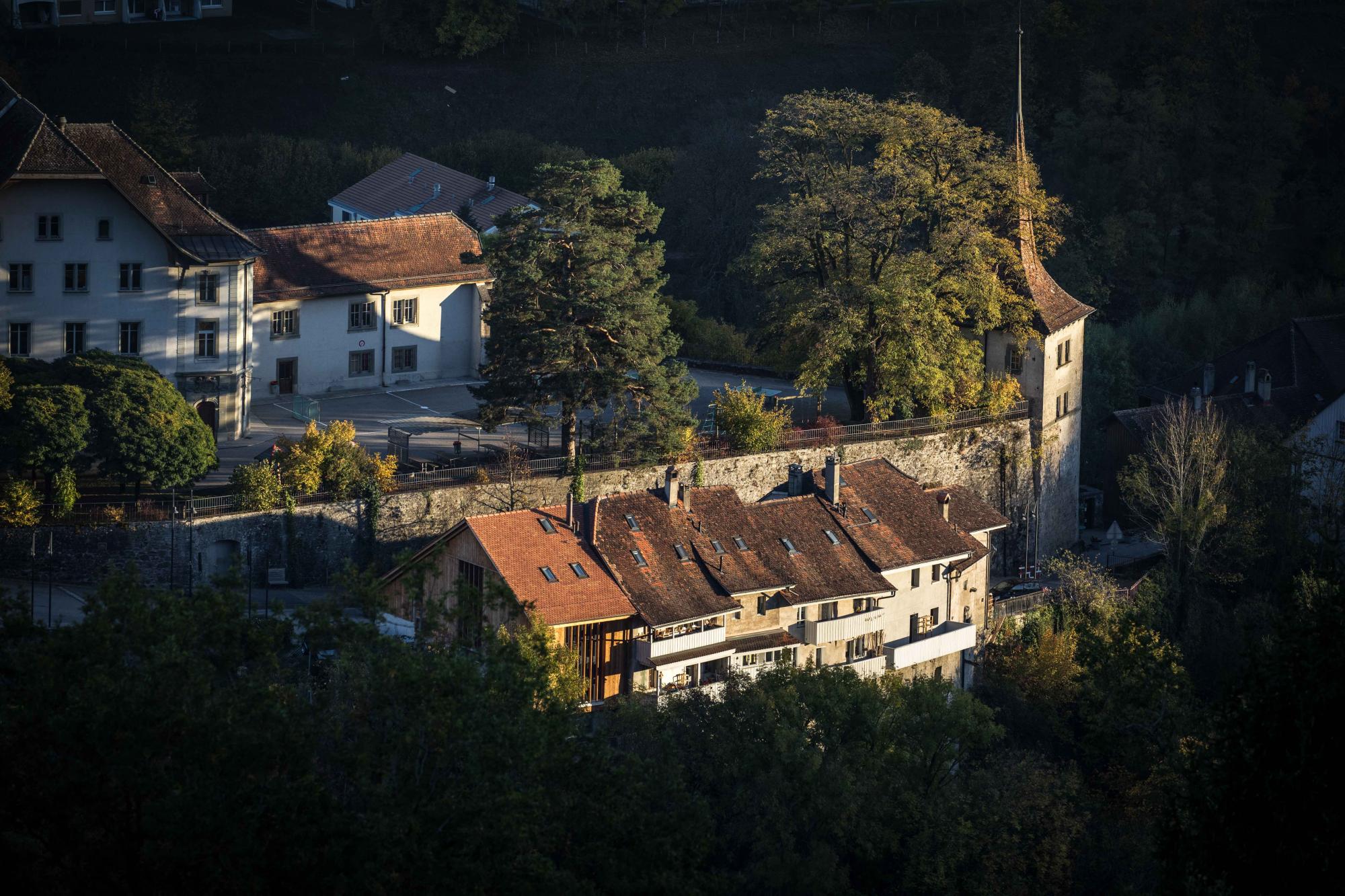 Rue-du-Bourg_moudon_automne-9873_copyright_Anthony_Demierre