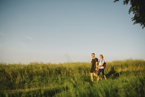 Randonnée_pédestre-couple-nature