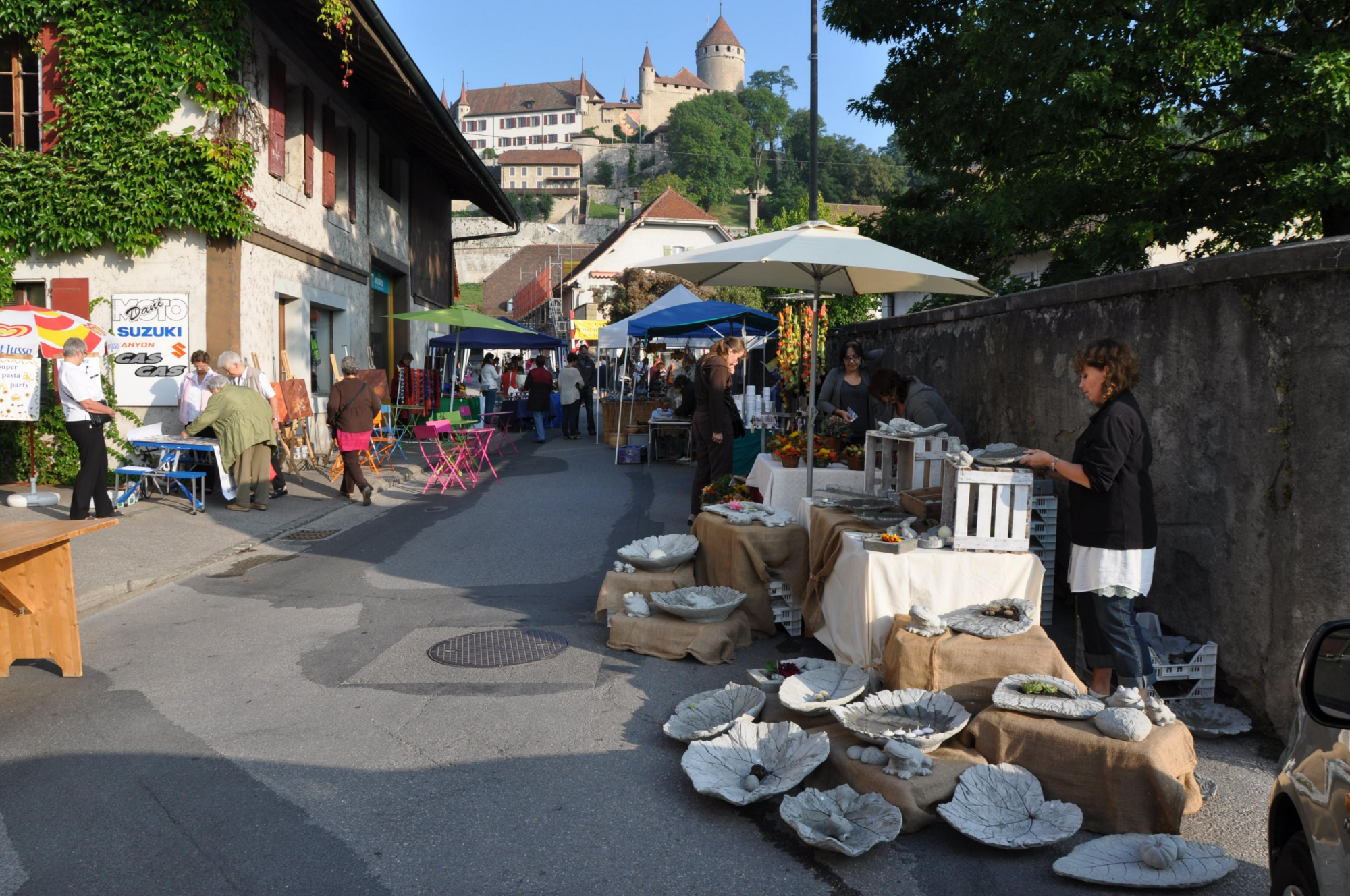 Marché-campgangard_Lucens