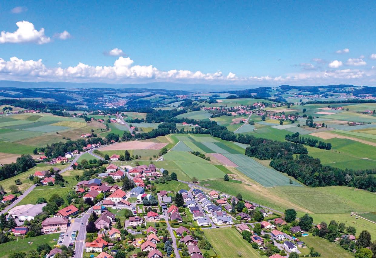 Jorat-mezieres-village-drone_content