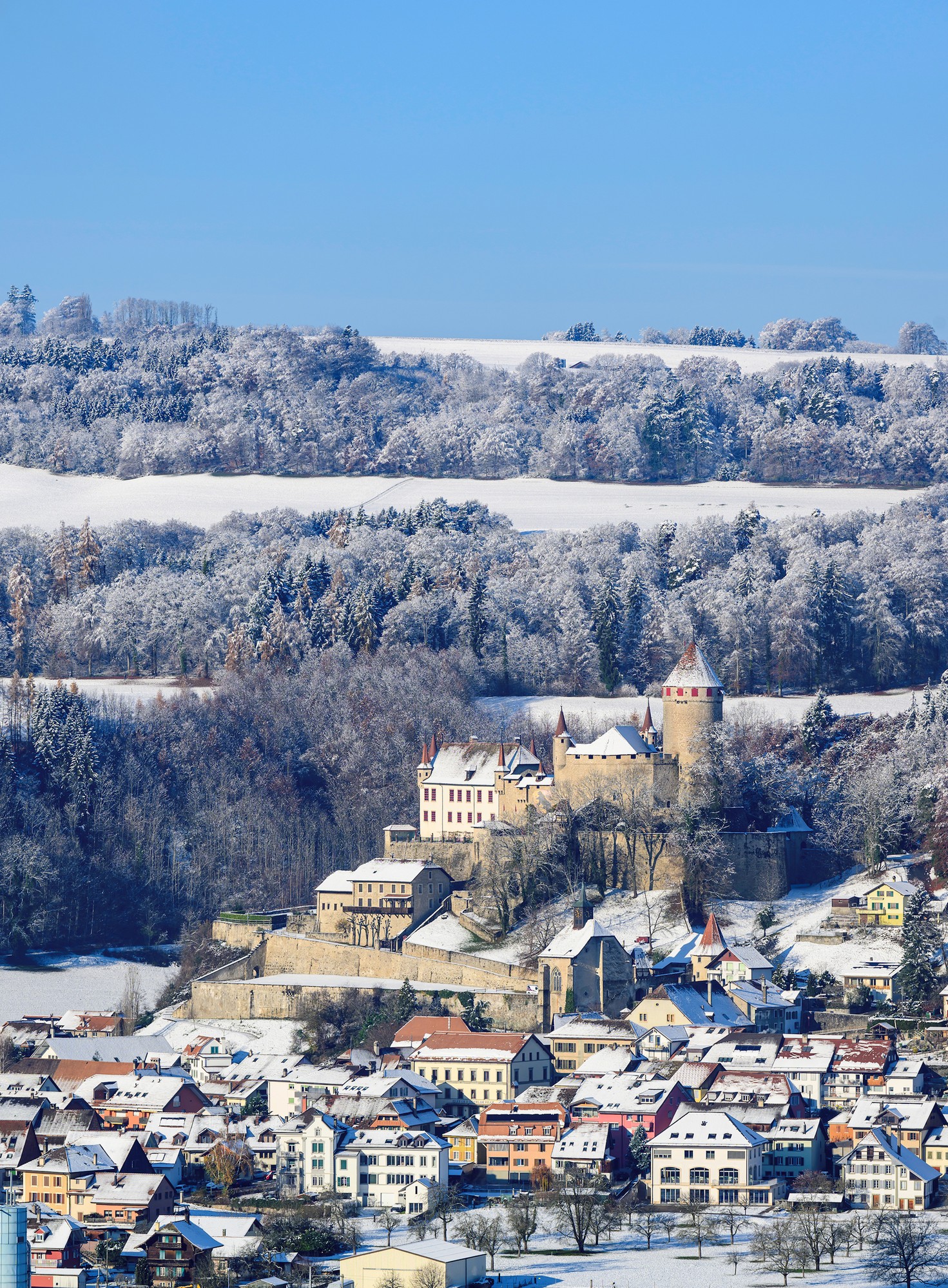 Lucens-décembre_Château sous la neige