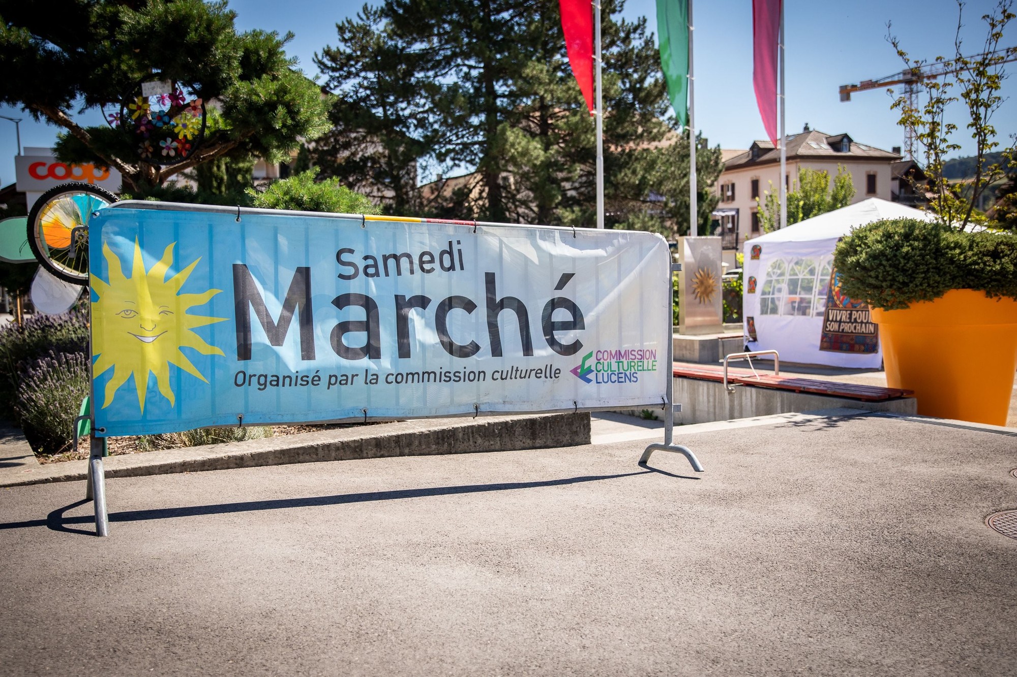 march&eacute;_Lucens.jpg
