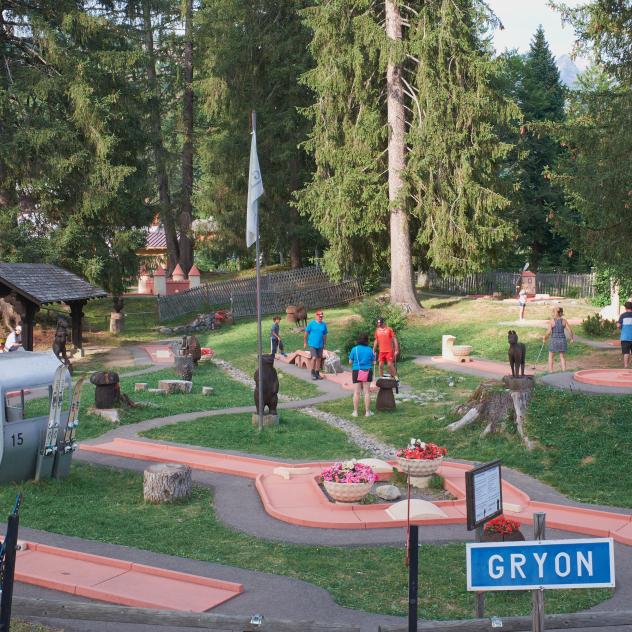 Mini-golf tournament at Gryon Parc