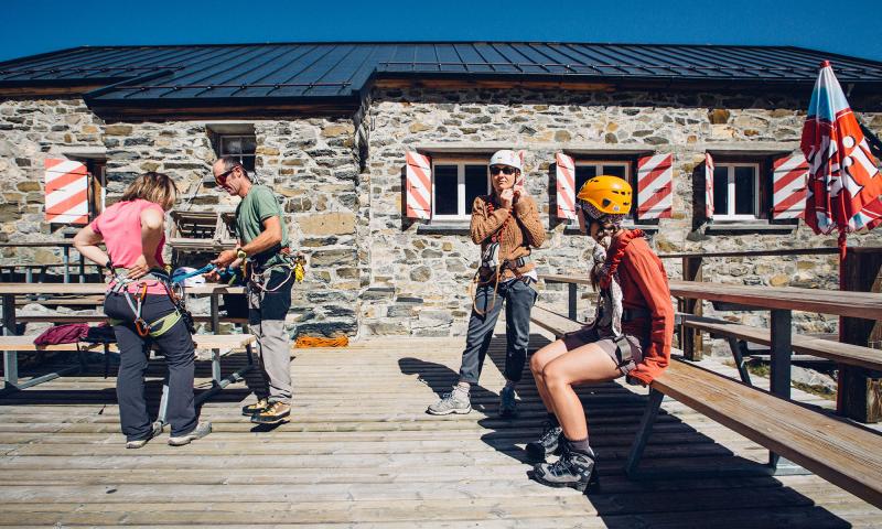 Via Ferrata Rocher Jaune - Les Diablerets - été - Roman Tyulyakov