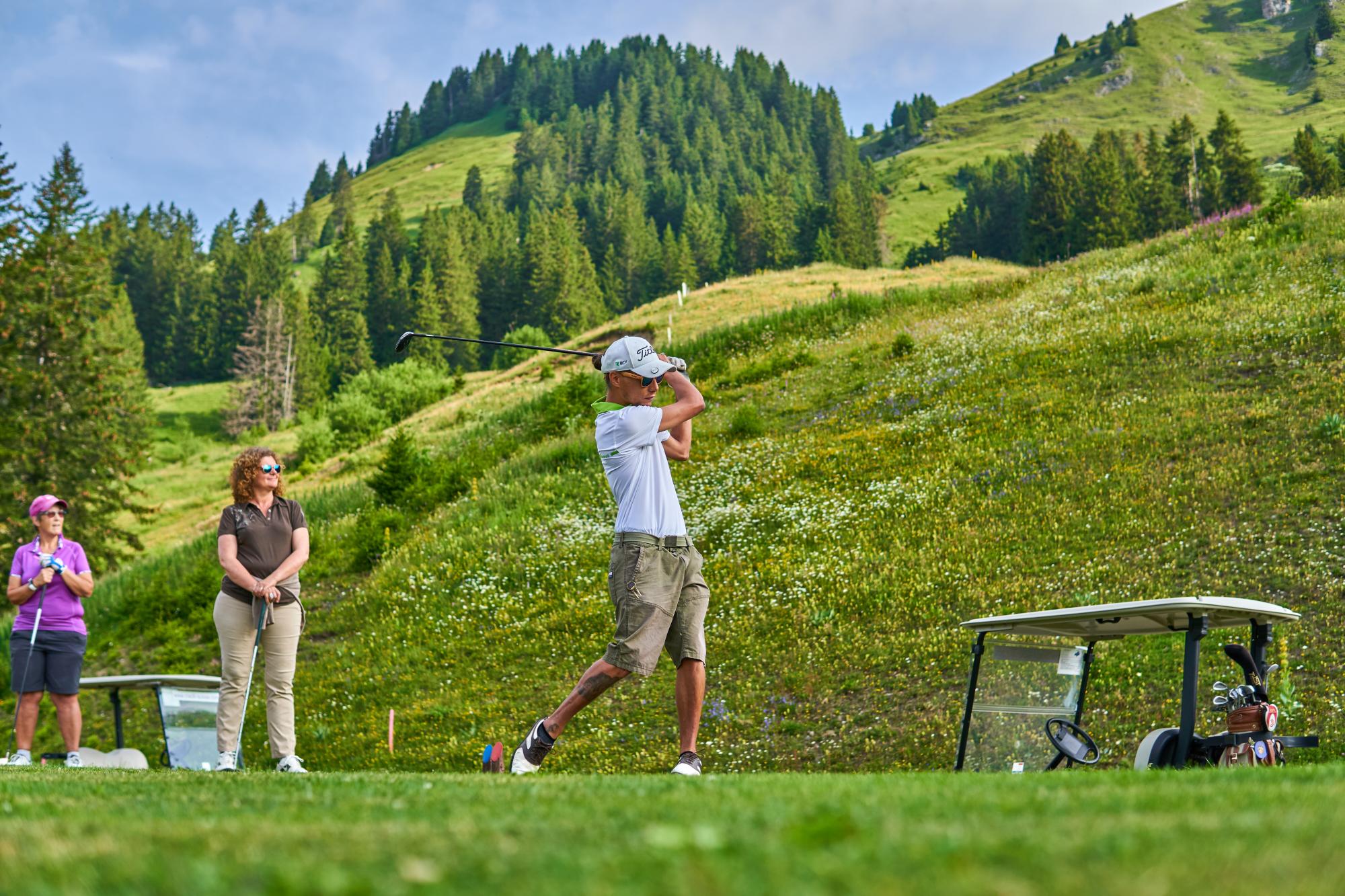 Golfer on the Villars course