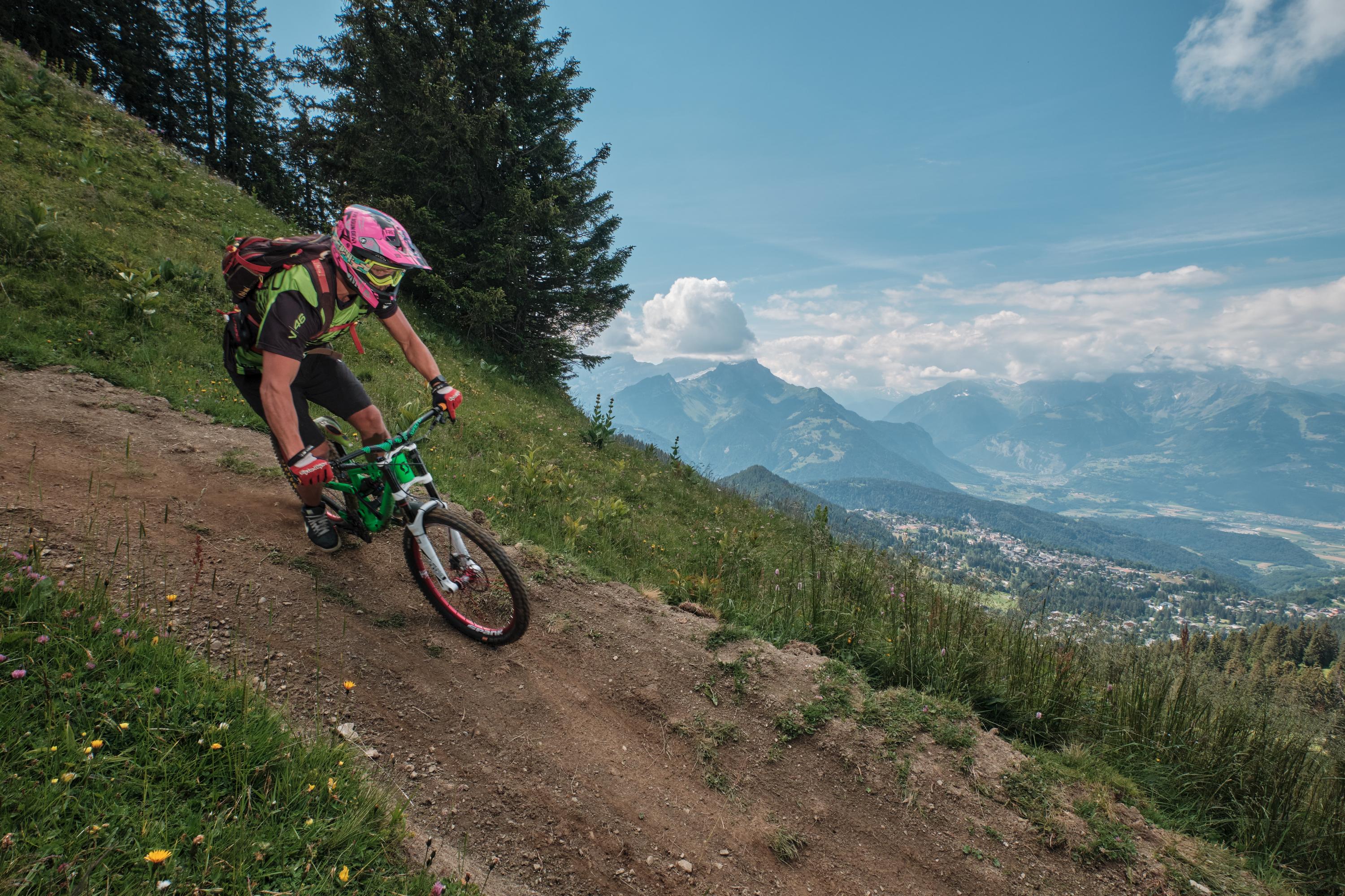 DH routes in Villars and Gryon