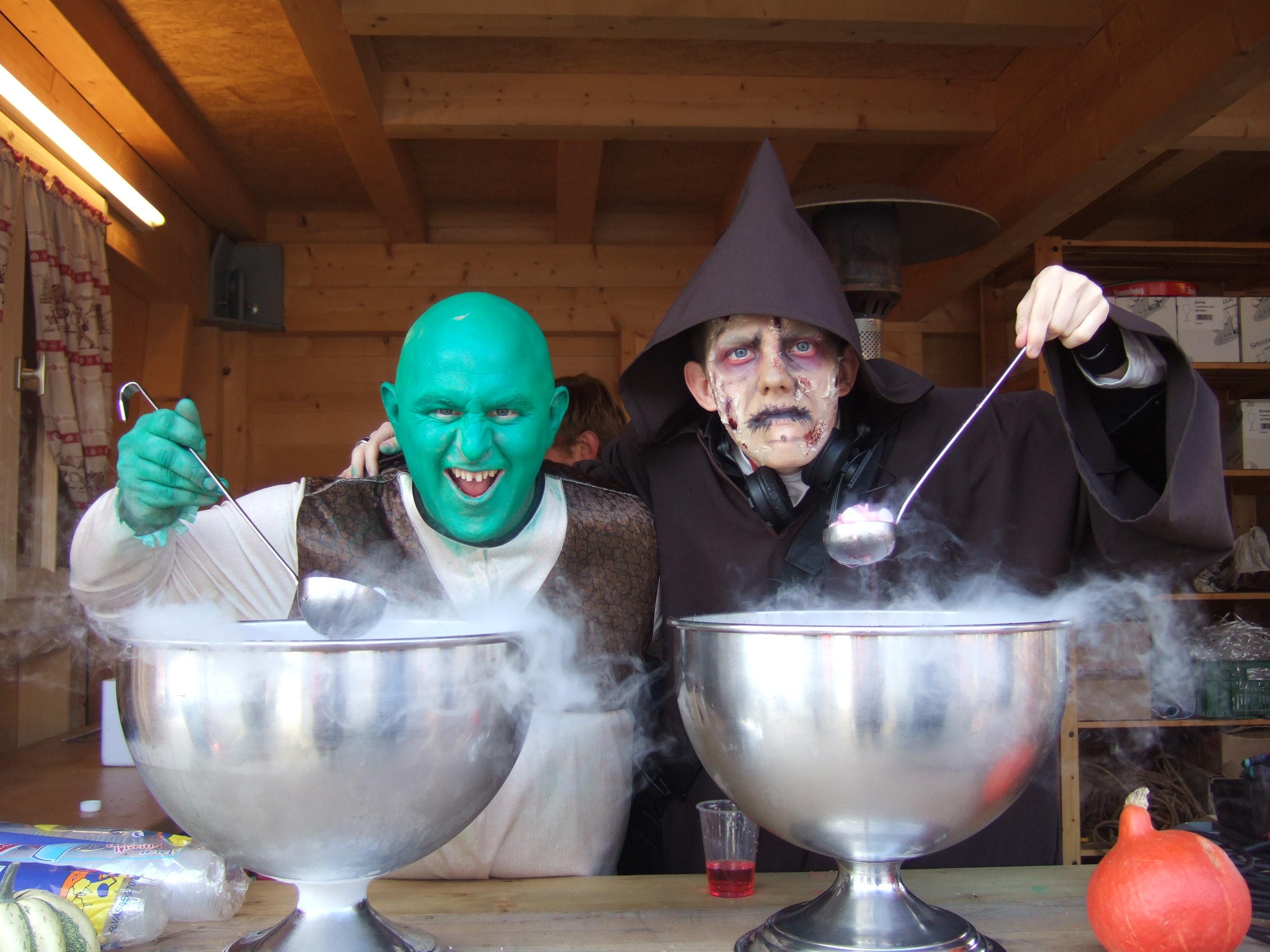 Der Leitfaden für Ihre Halloween-Kostümpartys in den Alpes Vaudoises