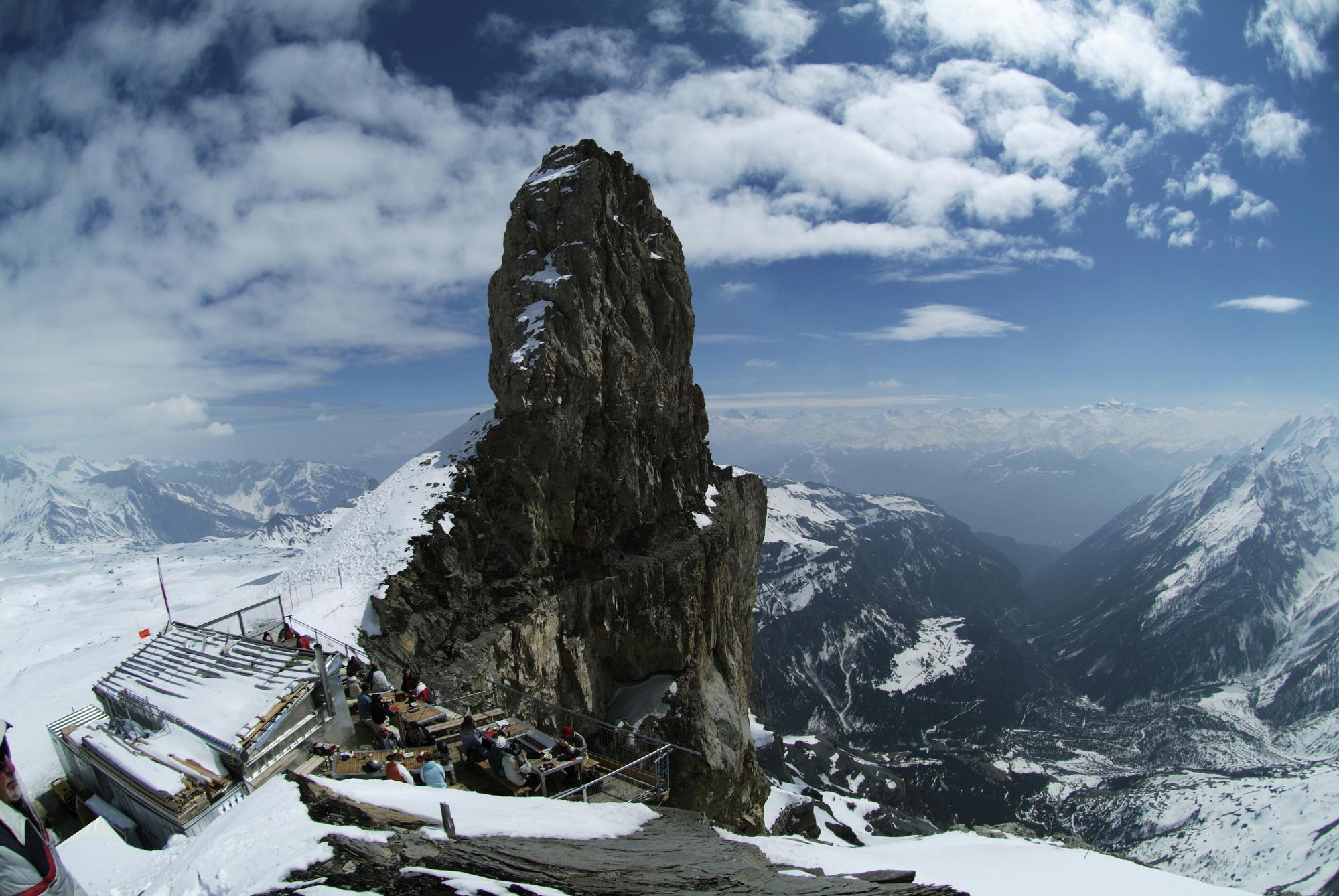 The Refuge de l'Espace and the impressive view from its terrace suspended above the void