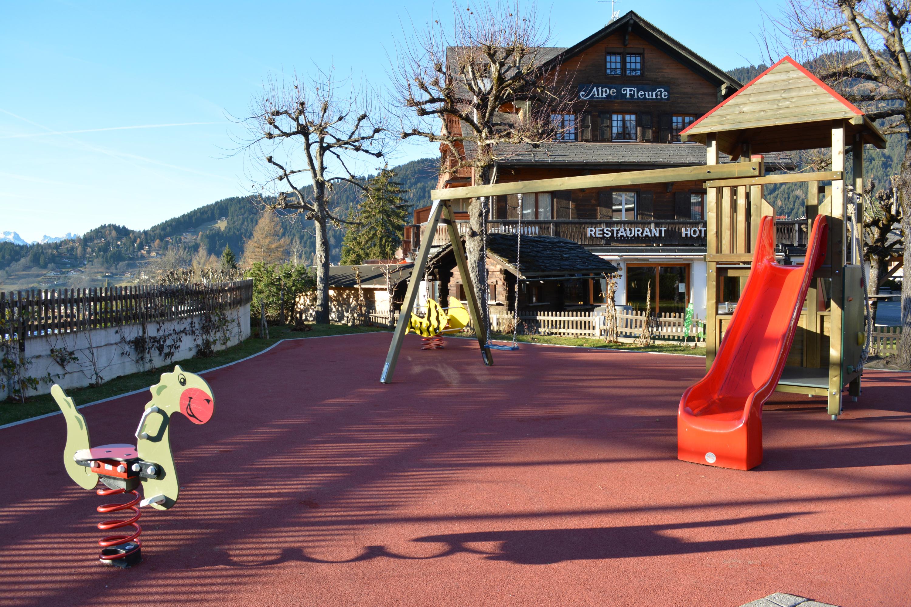 Picnic and play areas in Villars