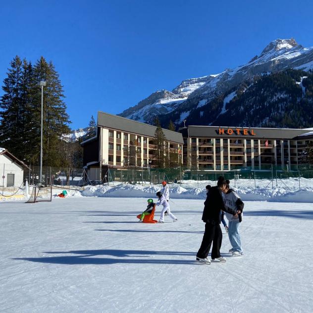 Ice skating in Les Diablerets