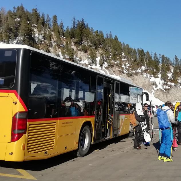 Bus Les Diablerets-Col du Pillon (Glacier 3000)