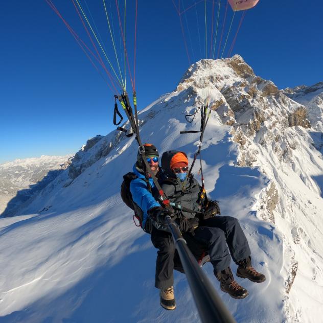 Vol en parapente au départ de Glacier 3000