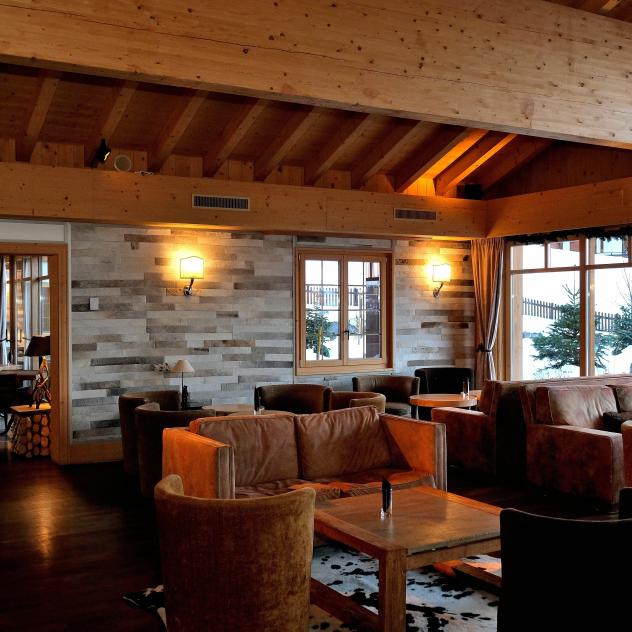Spa & Menü in der BeAr’s Bar – Chalet RoyAlp Hôtel & Spa in Villars