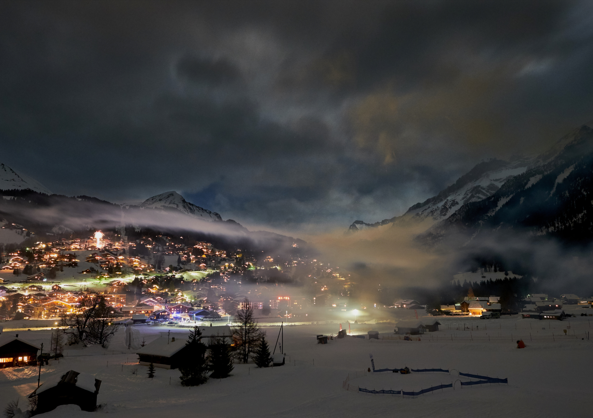 Top 5 der nächtlichen Aktivitäten, die man diesen Winter in den Alpes Vaudoises ausprobieren kann