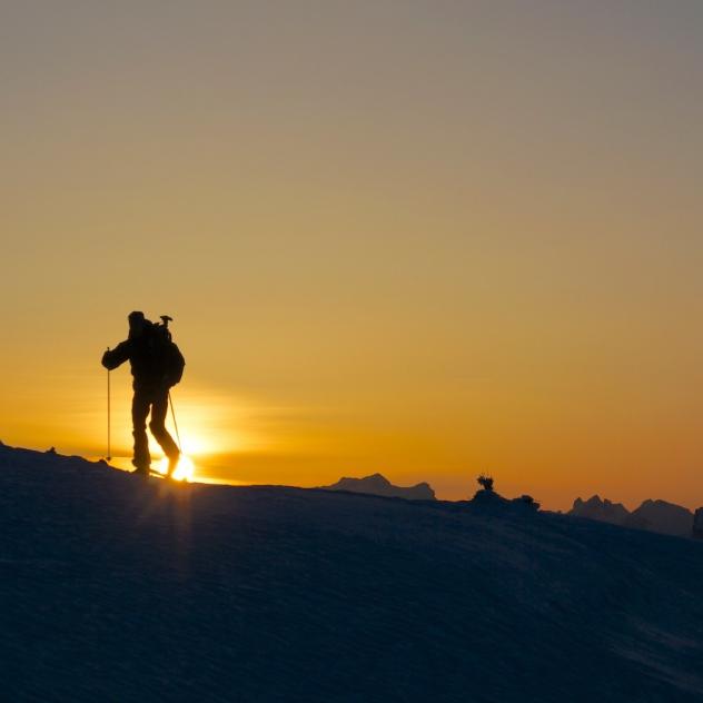 The magic of ski touring under the stars with ESS Villars!