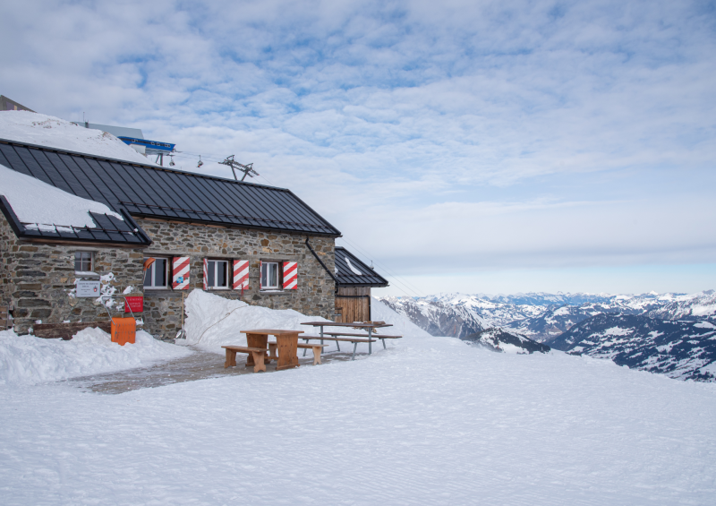 Cabane des Diablerets - Winter