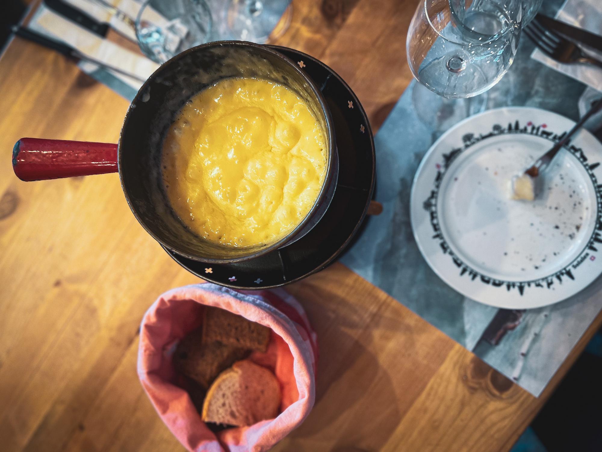 A comforting fondue pot 