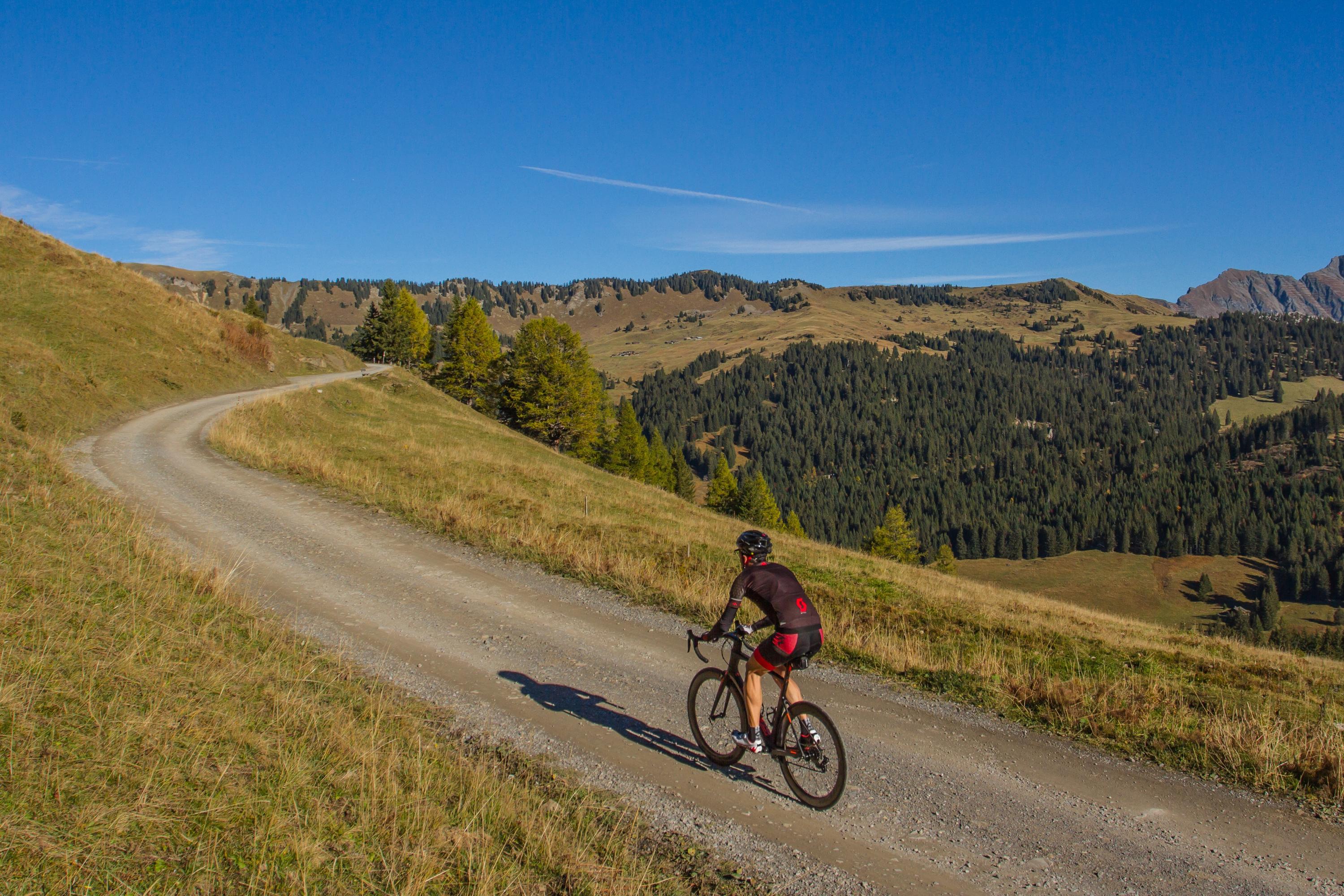 Road bike routes in Villars