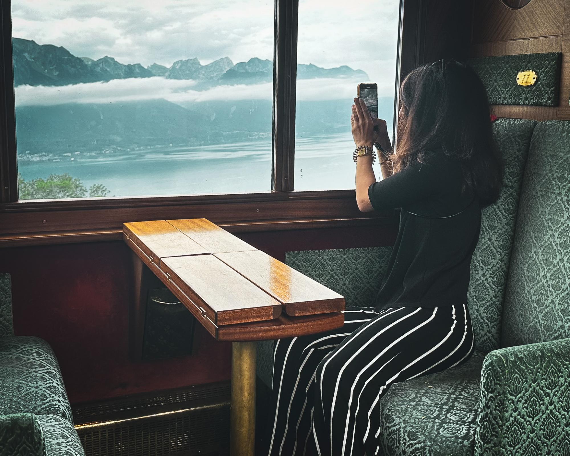 Au départ de Montreux, la vue sur le lac Léman est saisissante