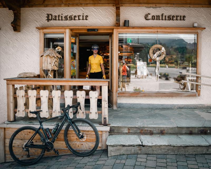Gravel cycling
