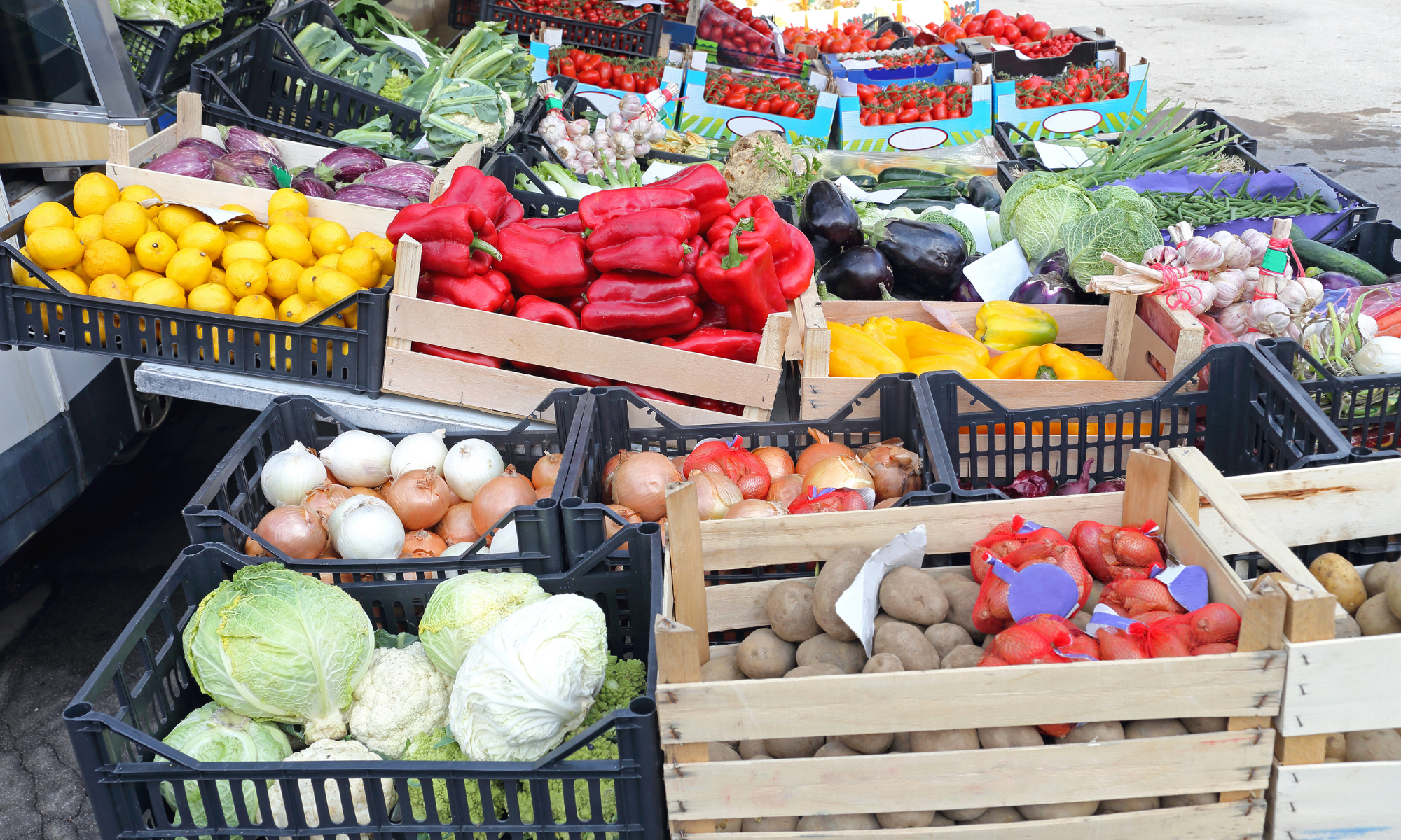 Etale de légumes lors du marché