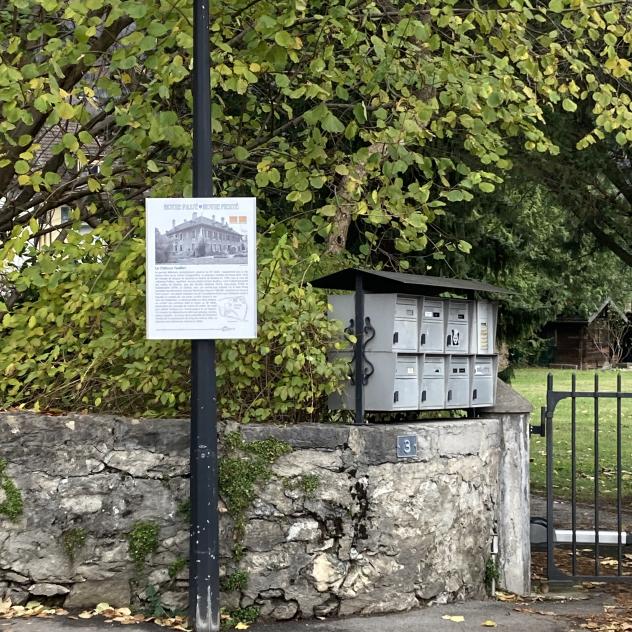 Heritage Panels in Bex