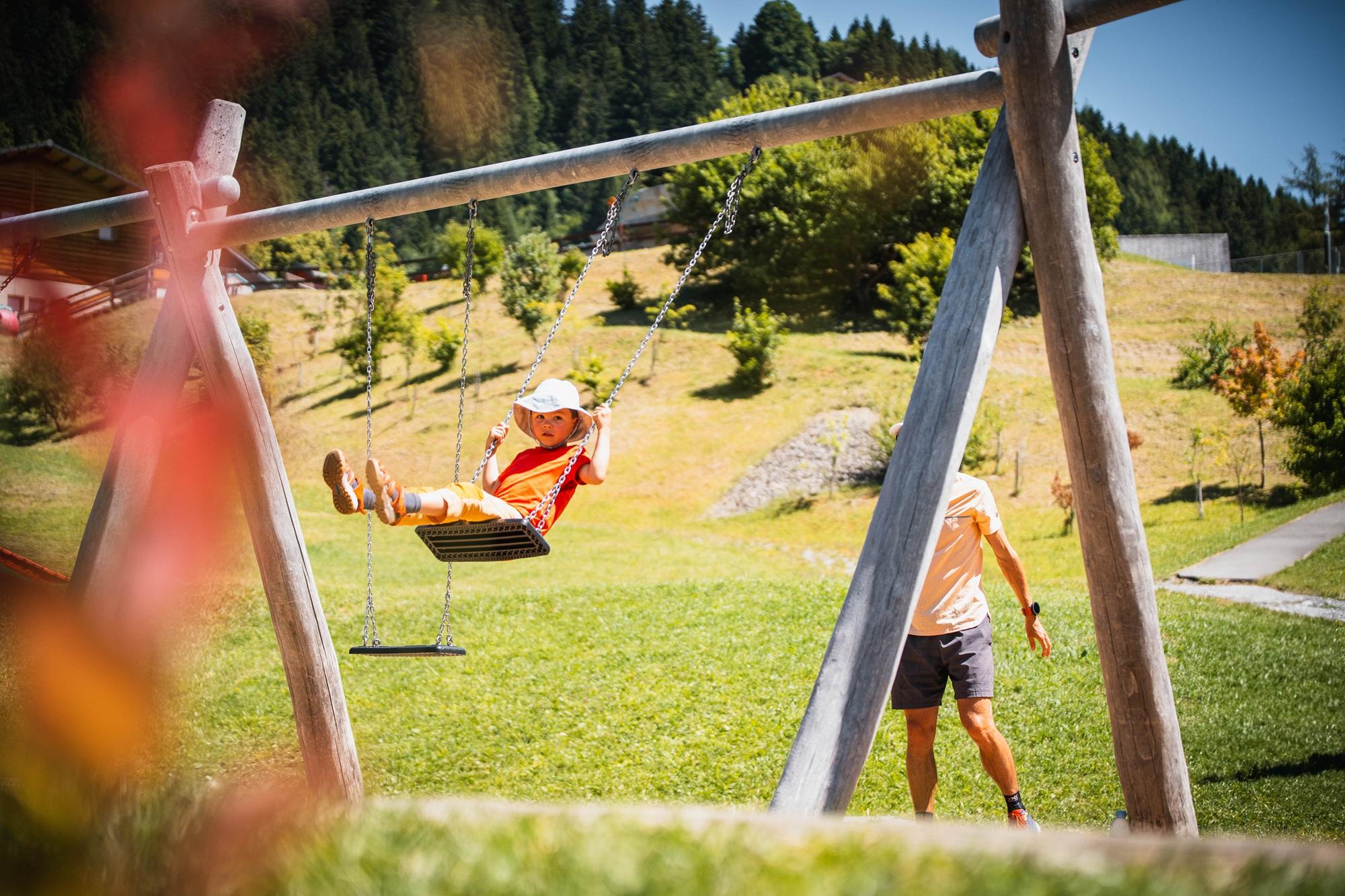 Villars Fun Park - Balançoire - Place de jeux - Famille