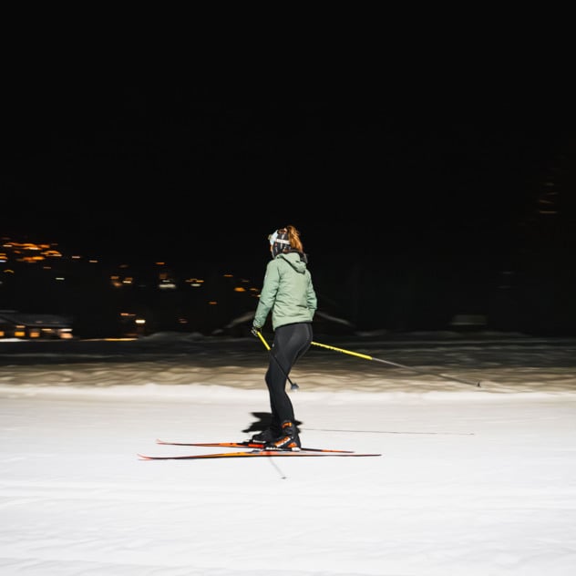 Private night-time cross-country skiing lessons with ESS Diablerets