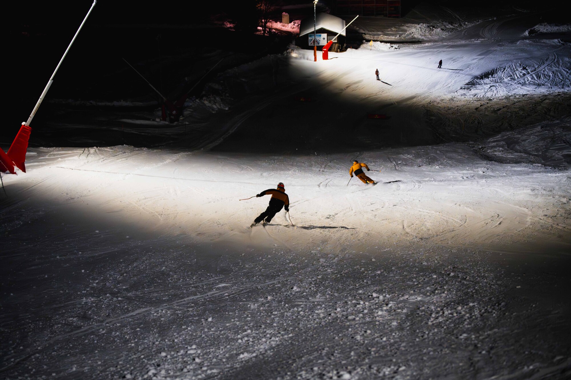 Night skiing in Les Diablerets - AV