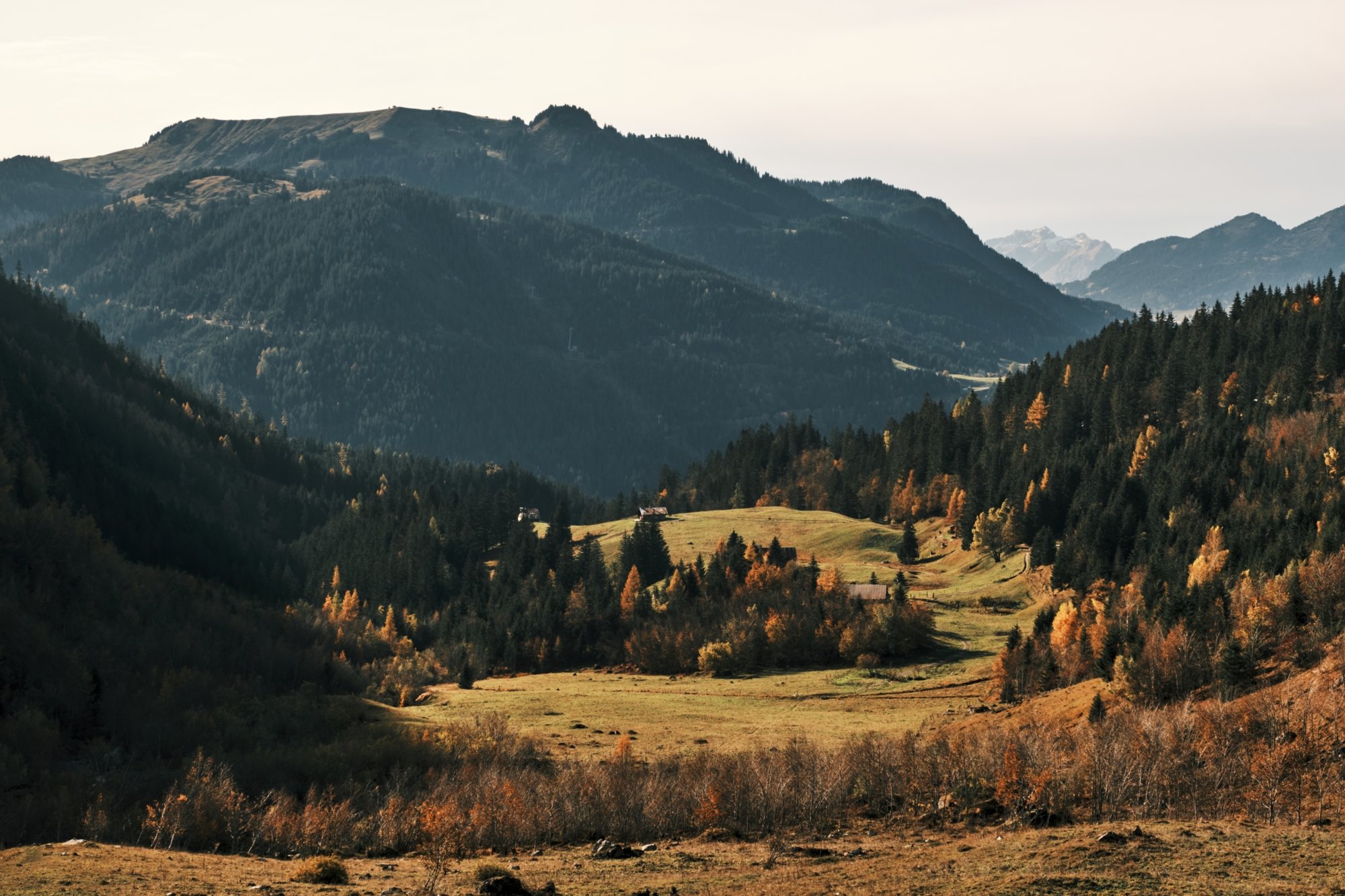 Les paysages automnales sont sublimes près de la Cascade du Dar
