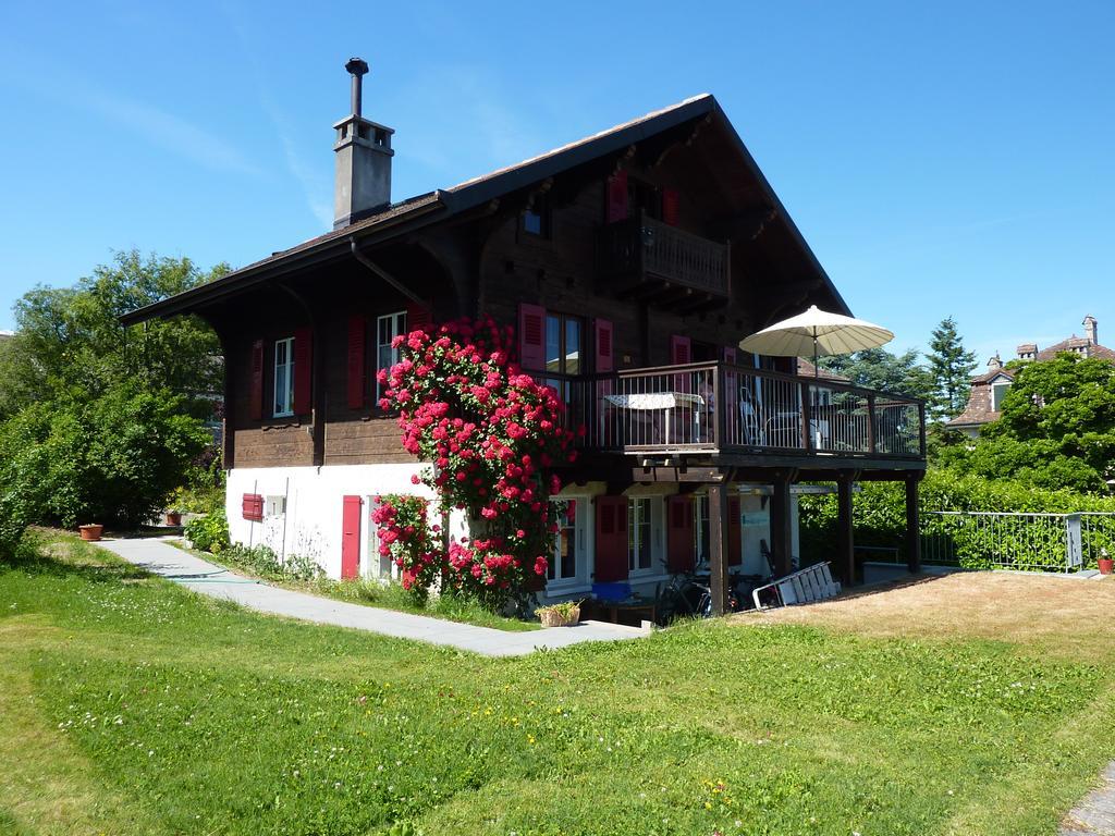 Chalet au bord du lac Région (Suisse)