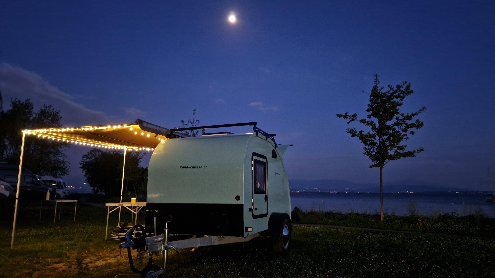 VaudCamper Sarl - teardrop nuit