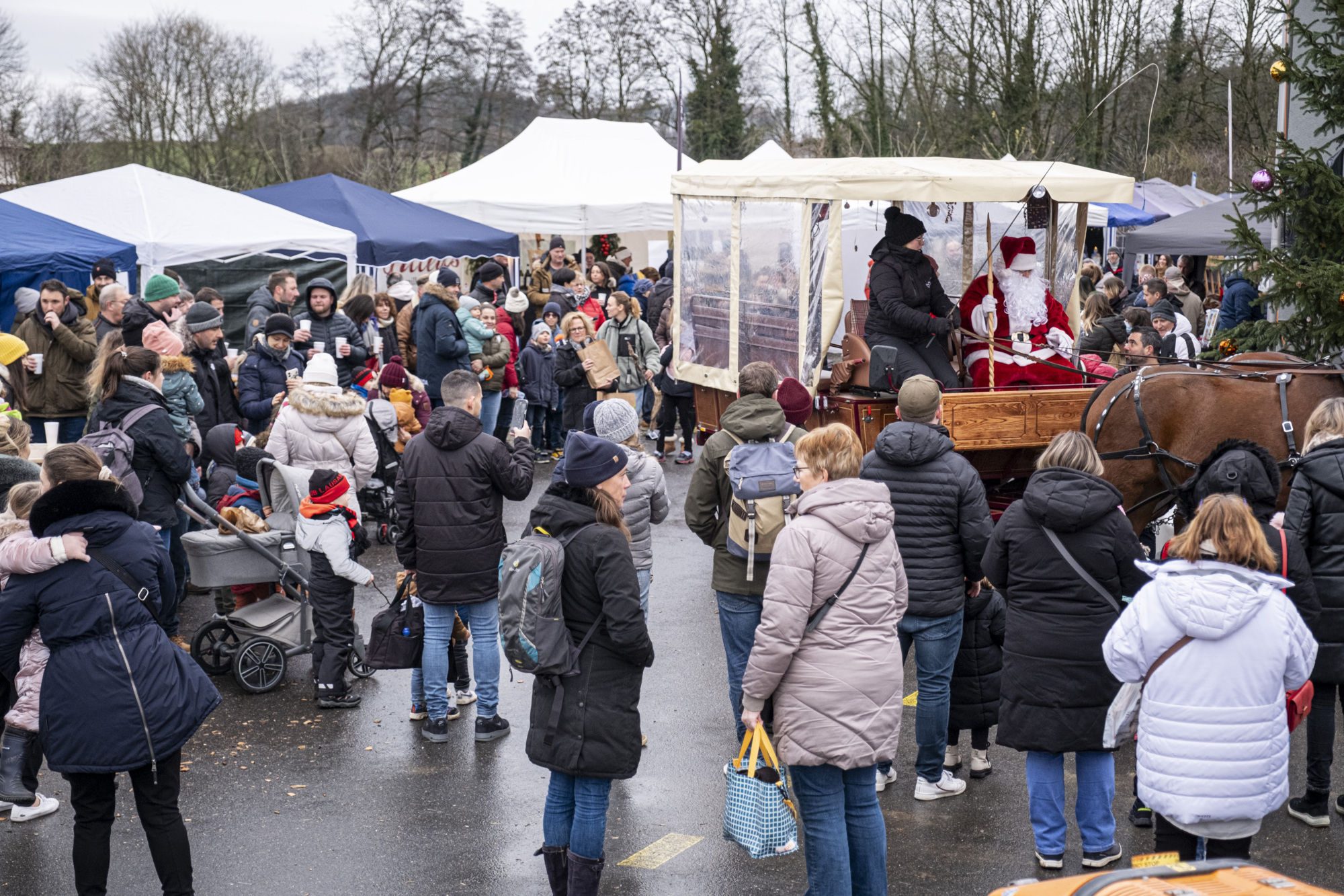 Marché de Noël aux Assenges