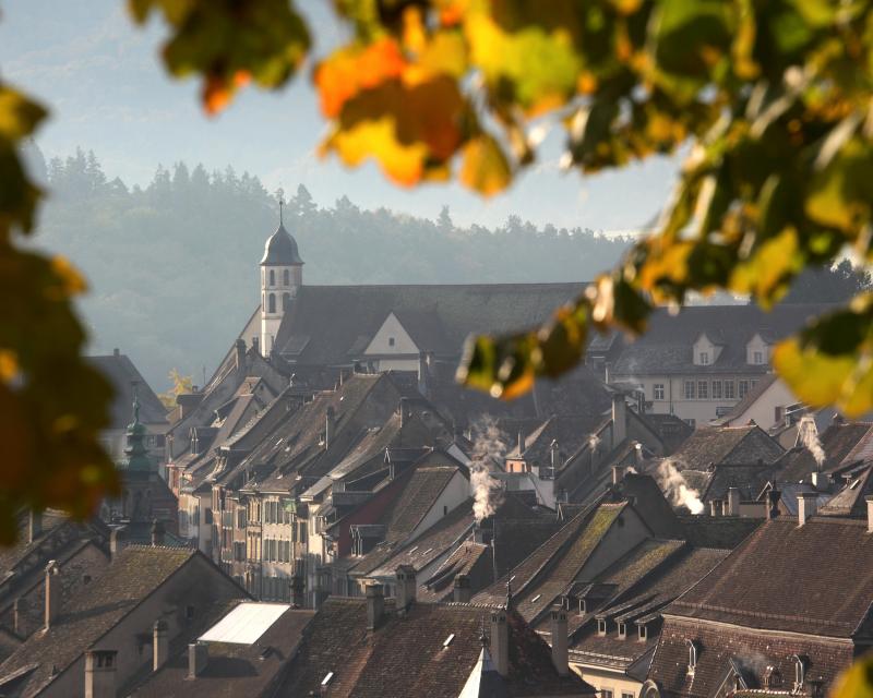 6 ungewhnliche Orte in Delmont zum Kennenlernen oder Wiederentdecken. Weiter. Reiseziele. Destinationen Porrentruy - 443M Siehe weitere Webcams Camping Moulin du Doubs, Ocourt | Jura Tourismus (Schweiz