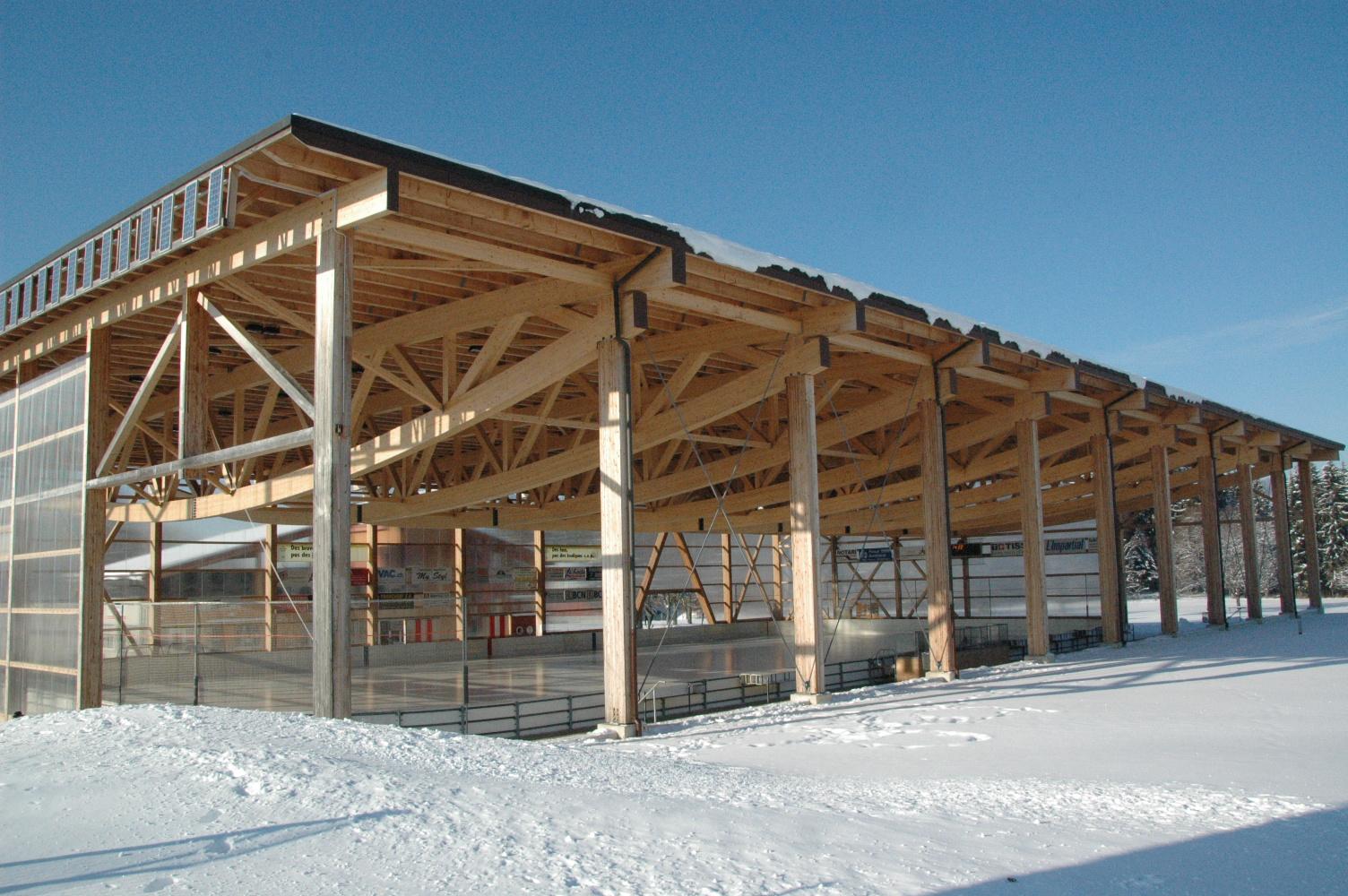 Ice rink Communal, Le Locle | Neuchatel Tourism (CH) | Winter Activity