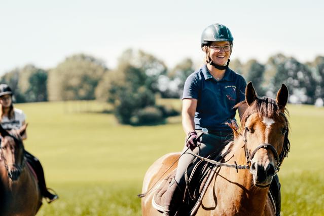 Tous en selle - Balade à cheval gratuite, Jura Tourisme (CH)