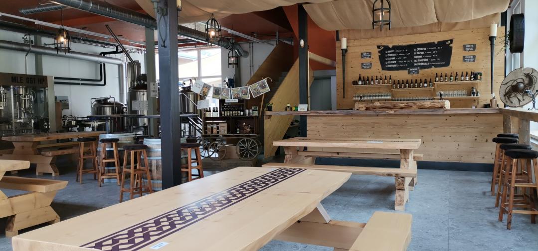 Tonnebière brewery bar