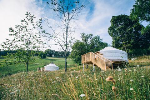 Unusual accommodation | Jura & Three-Lakes (CH)