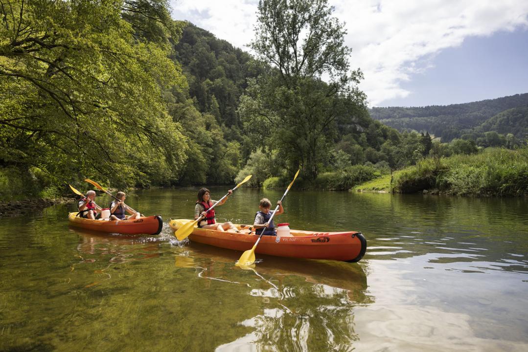 Canoe treasure hunt