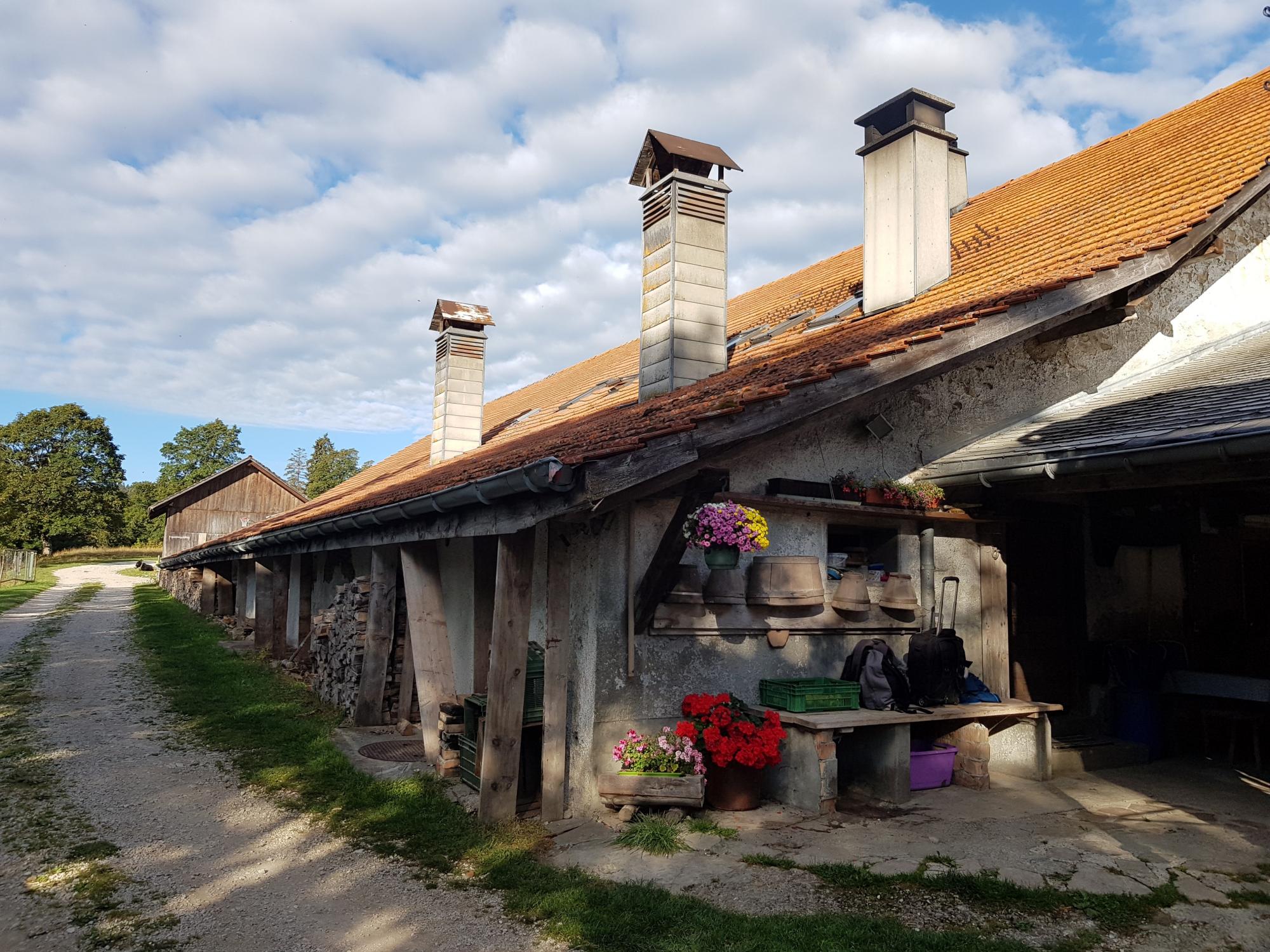 M tairie Pierrefeu Cort bert Grand Chasseral Tourisme CH