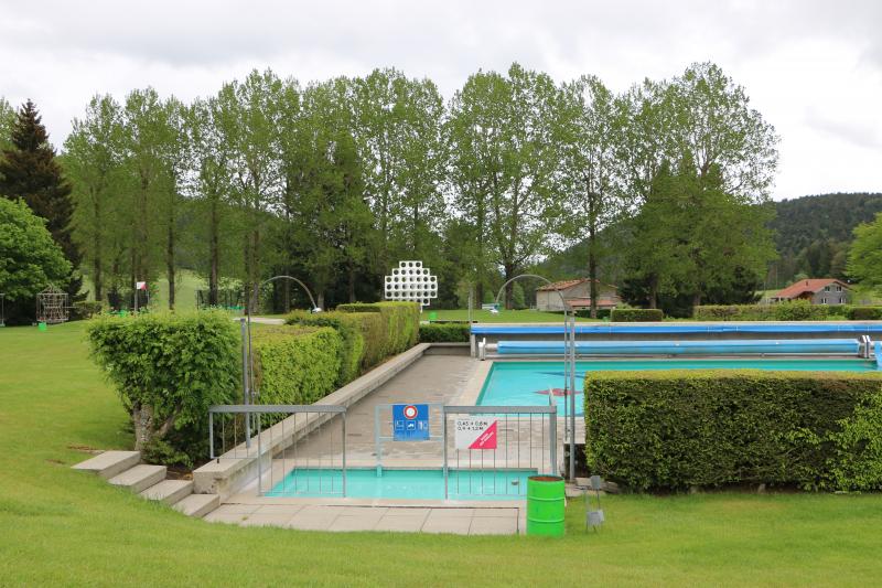 Piscine En Plein Air Du Château Tramelan Tramelan Sport Nautique