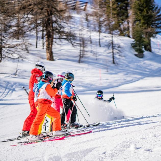 Nendaz Cours de ski enfants 3-5 ans 4 matins Start dimanche Neige Aventure  - OnTheMountain
