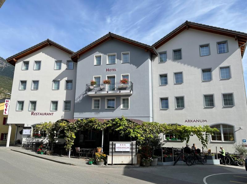 front hotel terasse