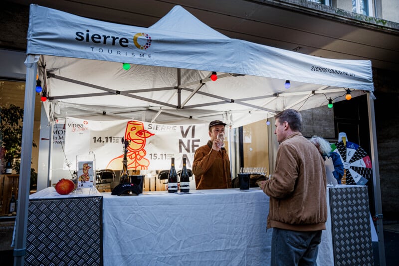 Vinea - pop-up - stand