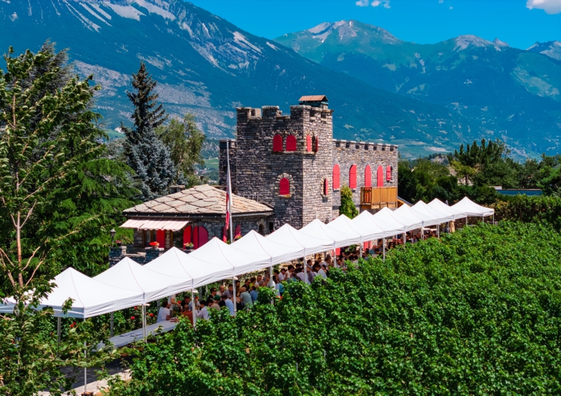 Tavolata Castel de Daval