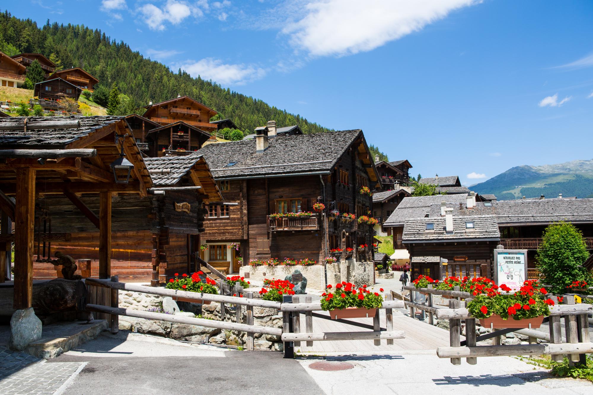 Grimentz — Village d'or du Val d'Anniviers