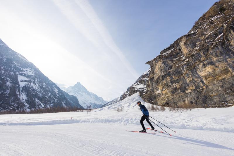 Cross-country skiing in Zinal